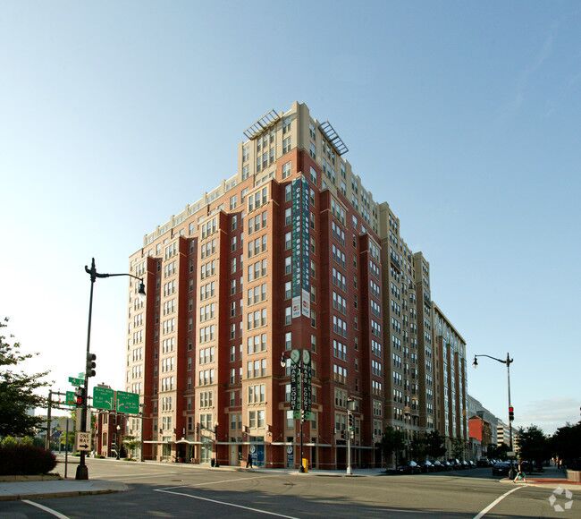 Mass Court Apartments in Judiciary Square