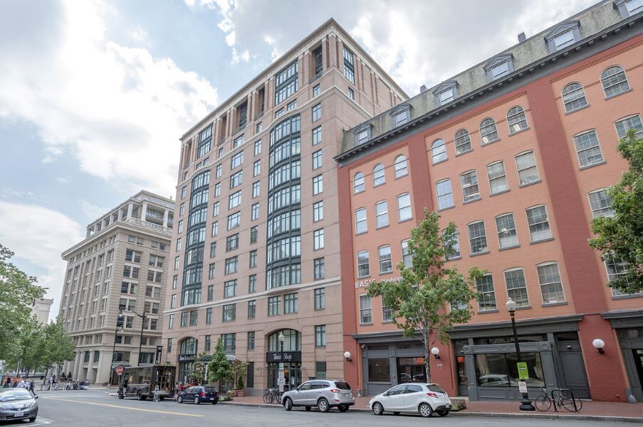 Lexington at Market Square Apartments in Penn Quarter