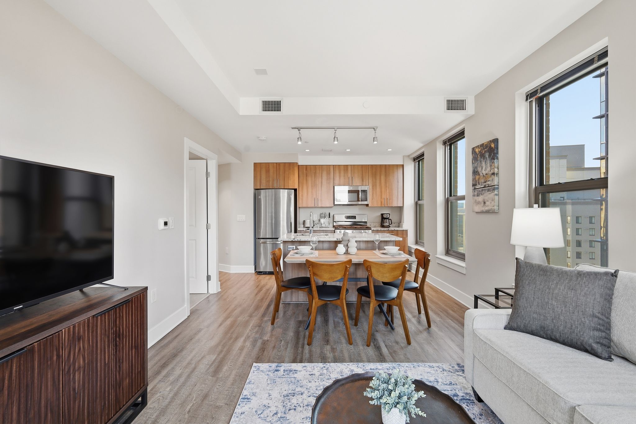 Dining_room-IMG_6543