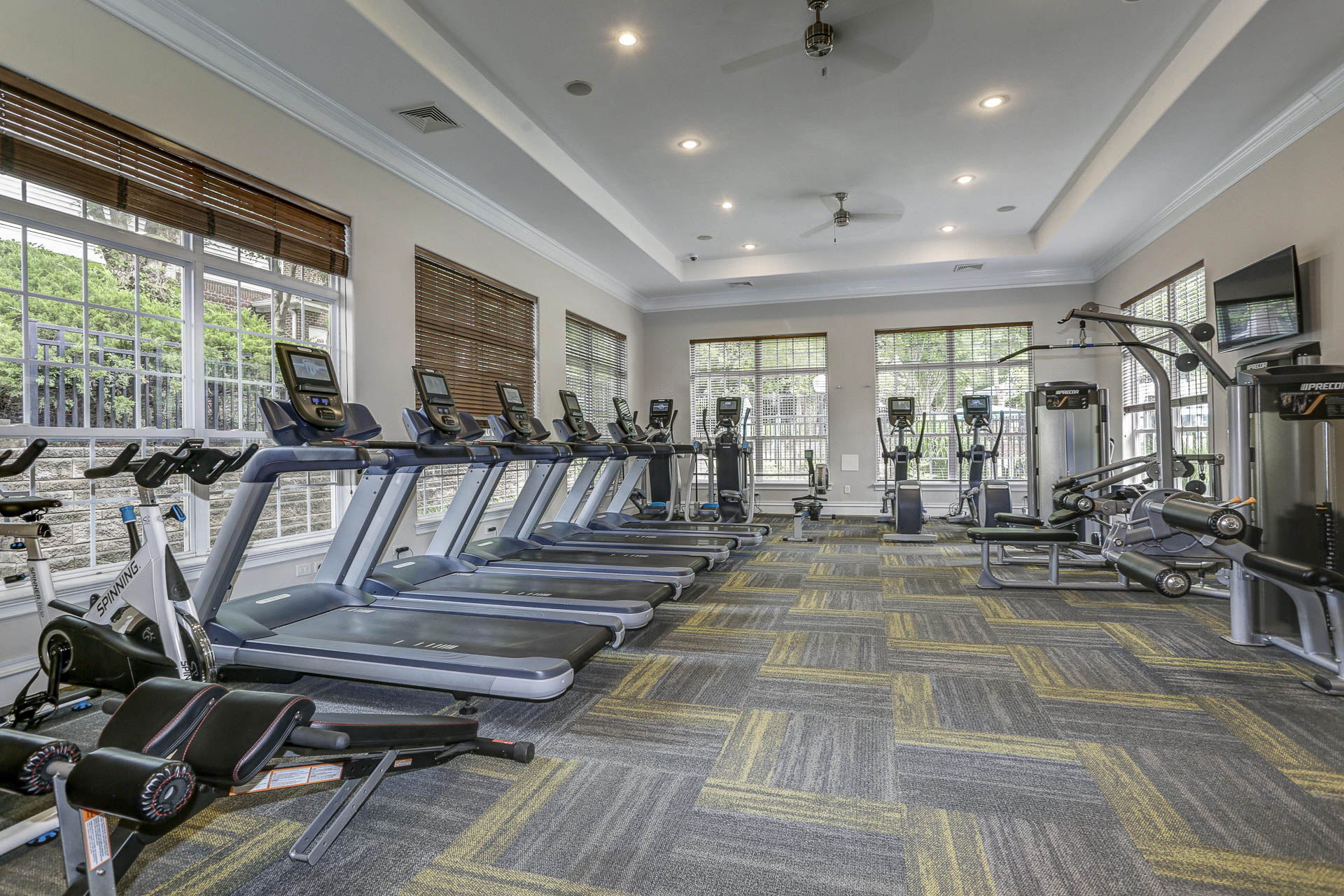 15_Furnished_Apartments_Finley_Fitness.jpg