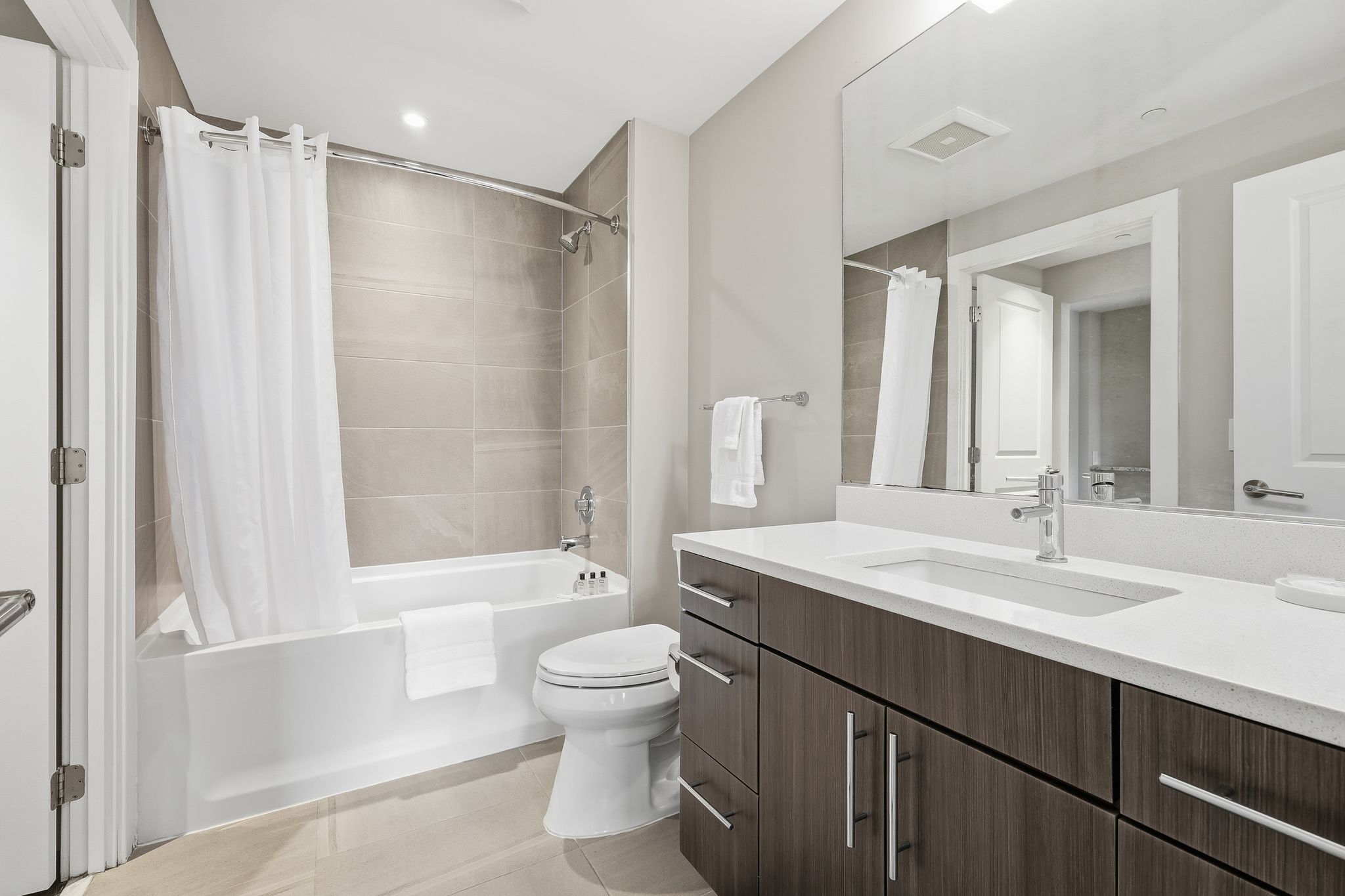 Bathroom-IMG_3507